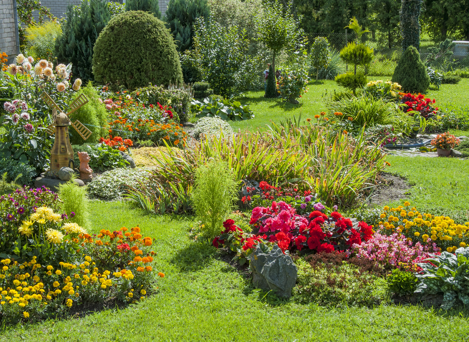 Tips to Save Money on Your Landscaping